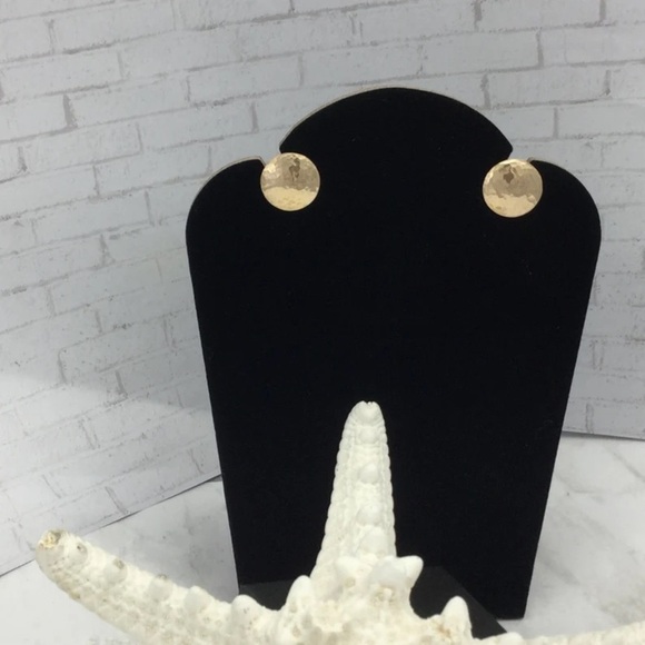 Hammered Metal Post Stud Earrings
(New) - Picture 1 of 4